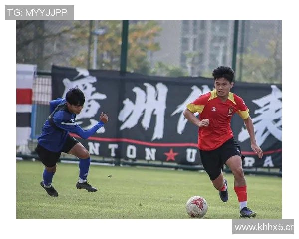 广州足球队中路突破战术解析与实战应用探讨